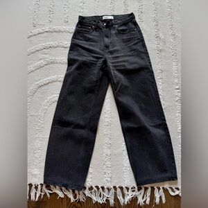 Abercrombie & Fitch women’s tapered leg jean